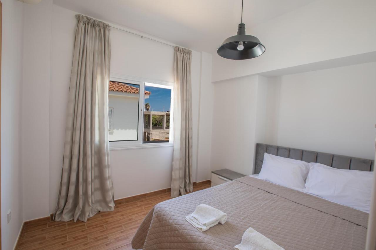 Elite Luxury Villa Paralimni Exterior foto