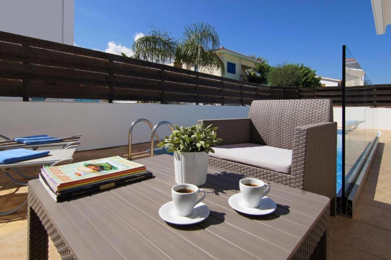 Elite Luxury Villa Paralimni Exterior foto