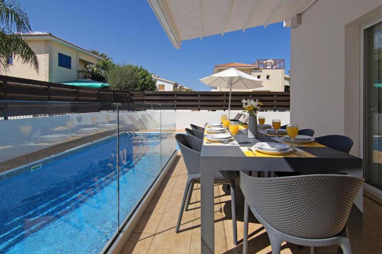 Elite Luxury Villa Paralimni Exterior foto