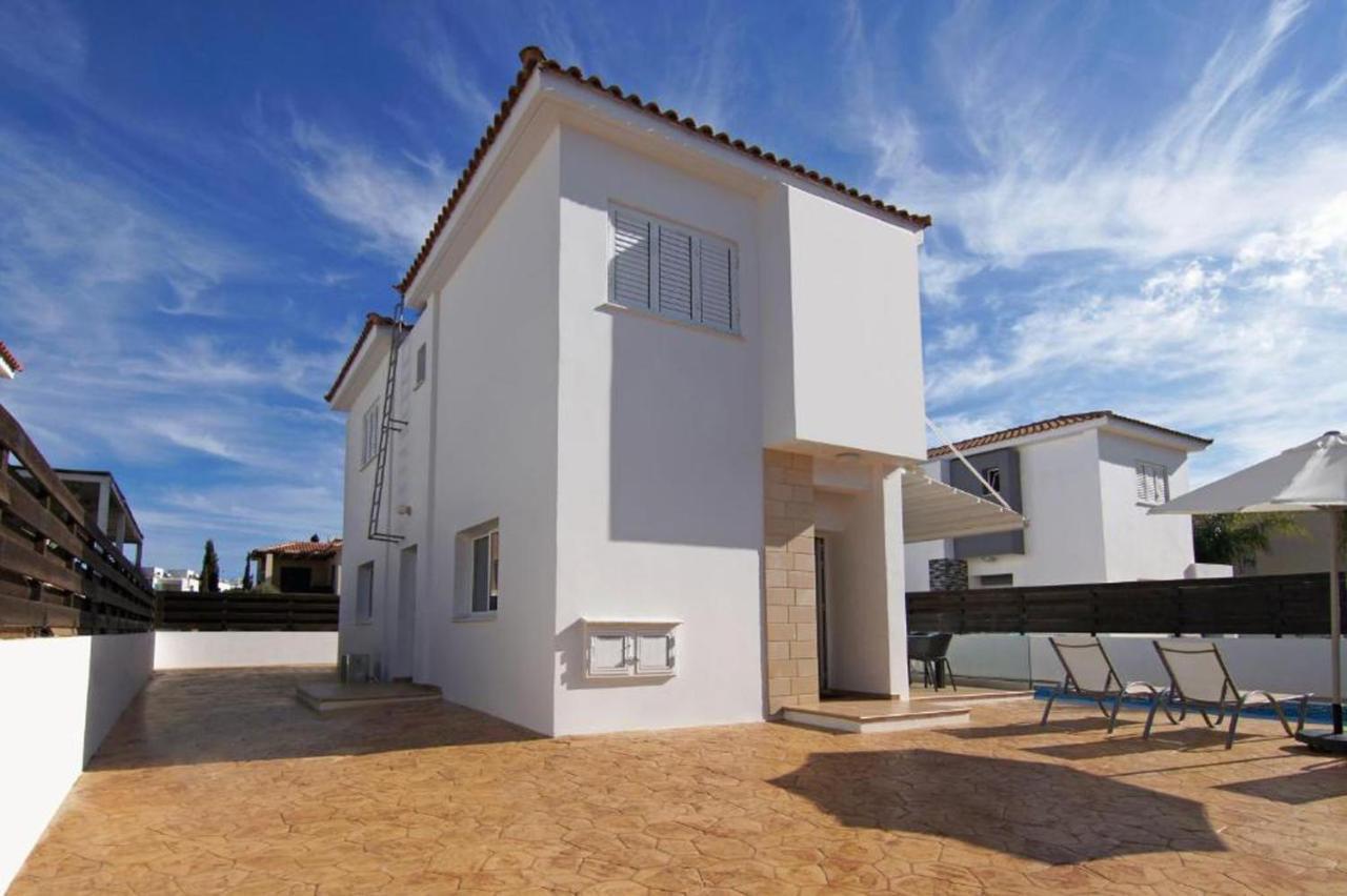 Elite Luxury Villa Paralimni Exterior foto